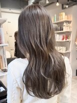 ディーエックス スリー(Dxxxx III)&nbsp;透明感グレージュ