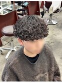 強め波巻きパーマ ツーブロックマッシュ