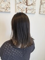 ジジ チーク 栃木(Gigi cheek) イルミナカラーでつくる透明感オリーブ