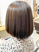 ファム 札幌大通(fam)&nbsp;大人可愛いデザインカラーボブ×透明感グレージュ×秋カラー