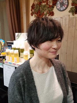 クオヴァディス(Quo VADIS) ショートボブパーマ