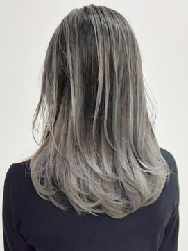 スリーク(SLEEK) バレイヤージュ×グレージュ