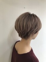 ネウィ グランデ 横浜(newi grande) 大人可愛い20代30代40代小顔ワンサイドショートボブ丸み前下がり