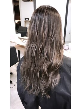 ラフ 難波店(LAFF) #黒髪#ボブルフ#ネビージュ#小顔#ワンレン