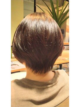 プラスティック プラスヘアーサロン(PLUSTIC +hair salon) ショートボブ