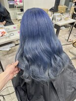 アジールヘア 所沢プロペ通り店(agir hair)&nbsp;ネイビーブリルー×シルバーグラデーションカラー所沢狭山入間