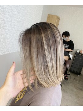 ピヨン 心斎橋(piLLon) バレイヤージュ☆パールベージュ