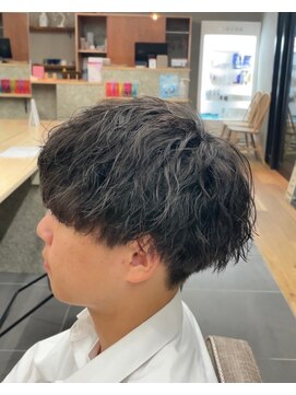 レイ(Lay.) 【スタイリスト遠藤】俺が巻いたから当然かっこいい波巻き