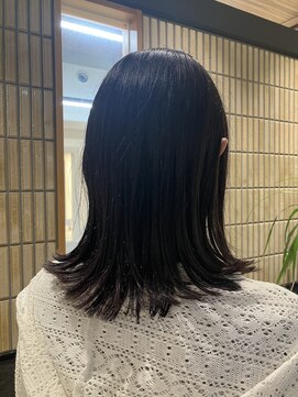 ミドル(MIDDLE) 外ハネ/ミディアム