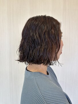 オリオリ(OliOli) 酸性パーマ 切りっぱなしボブスタイル