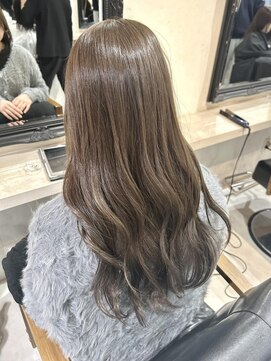 セルカ 新宿(CERCA) ベージュカラー【CERCA新宿/新宿西口】