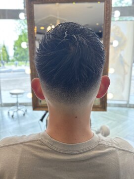 コワファースト 大分(COIFF1RST) フェードカット