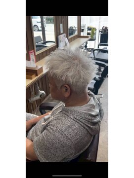 クロエバイラヴィズム 三条店(CLOE by LUVISM) スパイキーショート