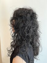 ピュアソウル(Pure Soul)&nbsp;くせ毛を楽しむカーリーロングレイヤー×NYドライカット