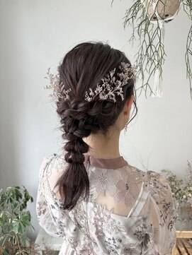 《花屋併設の美容院》お呼ばれヘアセット