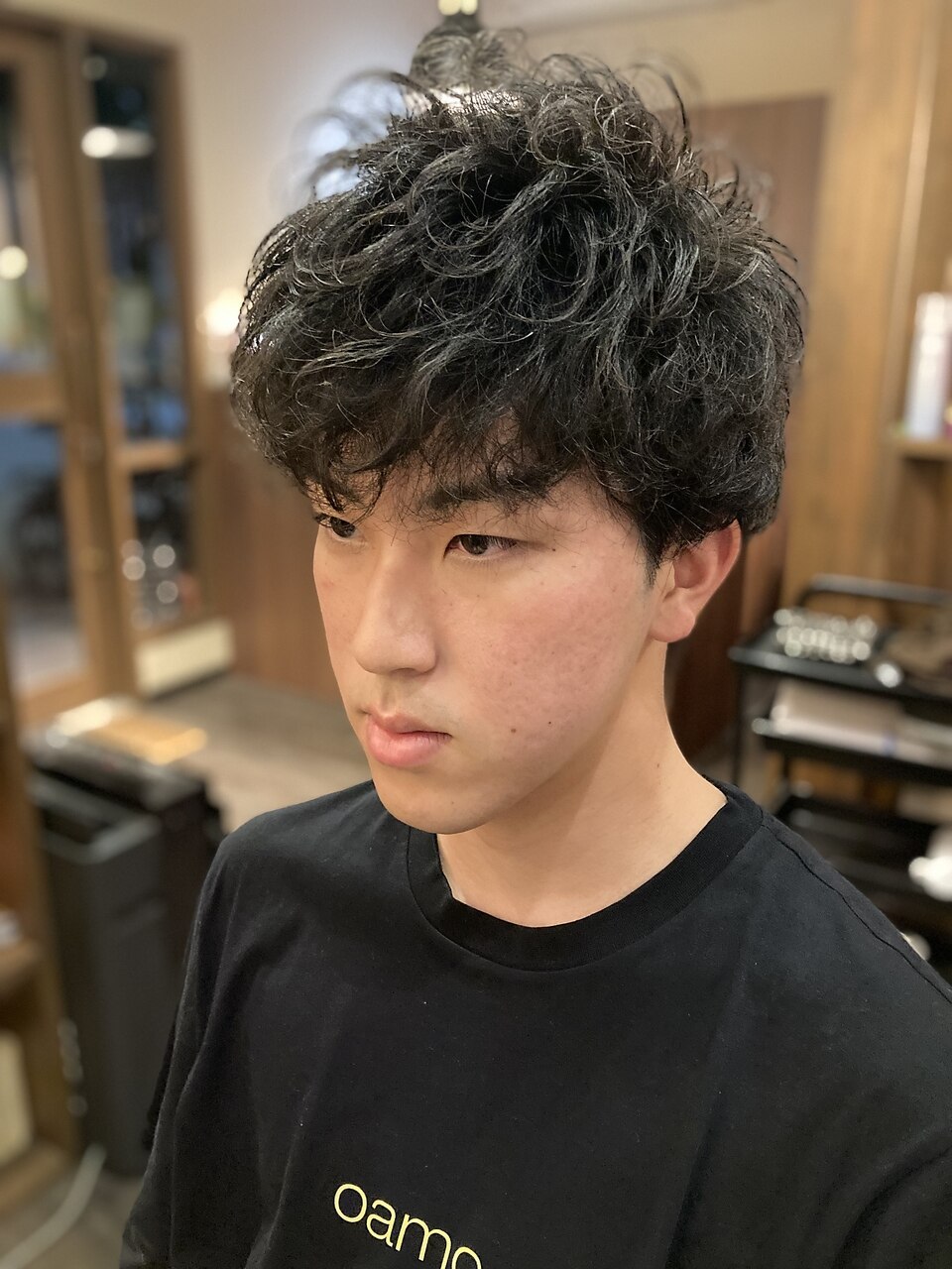【学生限定】メンズカット+シェービング+眉カット　学割￥5500