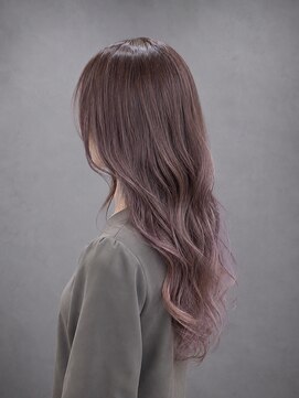 ソラヘアー(SORA hair) 光で透けるラベンダーモーヴの艶感ロングレイヤー