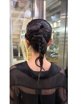 ダブ ギンザ(DaB ginza) タイトアップ×編み下ろしモードヘア