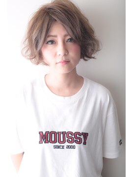 リアン(Lian) ハイトーンアッシュ×ショートボブ 【by Lian 畠山亮介】