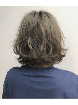 ナイン(NiNe.) ケアブリーチで作るグレージュ☆