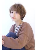 ローライトアッシュブラウン大人かわいい小顔ワンサイドショート