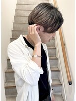 ニコフクオカヘアーメイク(NIKO Fukuoka Hair Make)&nbsp;メンズセンターパートグラデーションカラー