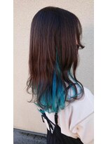 ヘアーデザイン ビビッド(HAIR DESIGN VIVID) シアンインナーカラー