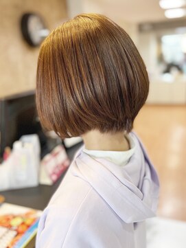 アークスヘアー 髪質改善ナチュラルボブ艶感ライトオレンジベージュ