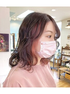 ブラッシュオン(BRUSH-ON) イヤリングカラー × レイヤースタイル