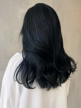 アイティーバイアルバム 藤沢店(IT by ALBUM) ブルーブラックレイヤーカット_外ハネボブ_ba383192