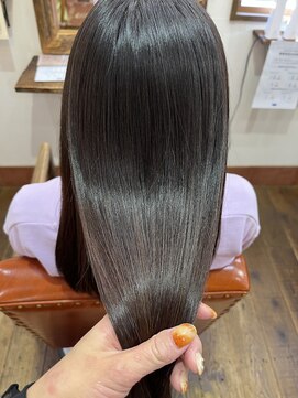 ル コワン ククー(Le coin coucou) 酸性ストレート