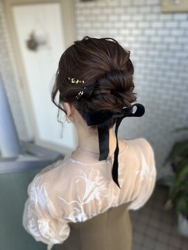 フェリーチェ(Felice) アップスタイル　お呼ばれヘア　ベロアリボン　金箔