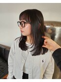 前髪ありミディアム顔周りレイヤー