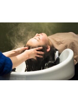 ファインバブルで美髪、健康な頭皮へ◎日頃の疲れをヘッドスパで癒し、特別なケアでお悩みを解決【八王子】