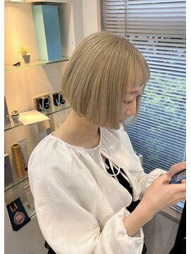エレン 新百合ヶ丘店(ELEN) 【ブリーチ1回～】ミルクティーベージュカラー/ミニボブ
