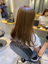 ジーナ 本八幡(Zina)&nbsp;マットベージュ×外ハネ　Zina 本八幡