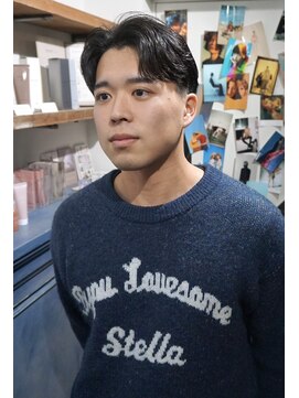 クイン(qin) ショートセンターパート