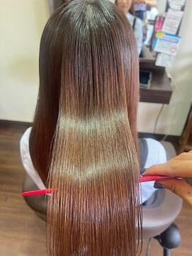 ヘアケアサロン シェーン(hair care salon Schon) ビフォーアフターあり/縮毛矯正とやばやばトリートメント【131】