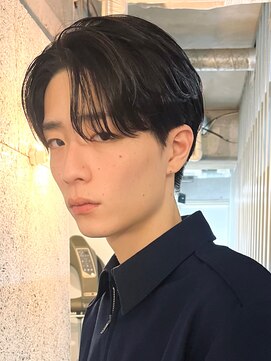 バイフィフス 原宿/表参道(by fifth) センターパート 韓国ヘア コンマヘア