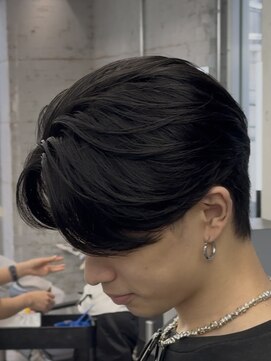 オーバル ジングウマエ(OVARL jingumae) "重軽"毛流れセンターパート