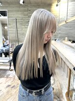 ヲタク(wotaku.)&nbsp;ホワイトカラーミルクティーベージュハイトーンケアブリーチ前髪