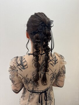 アカネ(Akane) お呼ばれヘアセット　ヘアアレンジ　10代 20代