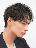 緩め波巻きスパイラルパーマシャドウパーマメンズセンターパート