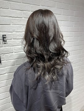 ヘア スパ ビューティー エールフォルム(HAIR SPA BEAUTY YELLFORME) グレーヘア