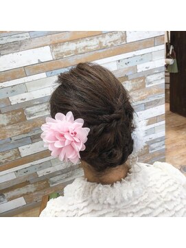 ハウオリ ヘアーワークス(Hauoli hair works) ユルフワアレンジ