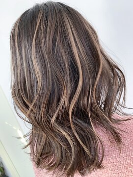 リシャルム 新保店(Re charme) ［Re Charme/近藤恭輔］ハイライトカラー ベージュ