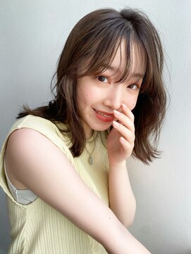 アリュウル 表参道(ALLURE) ブリーチなしミルクティー 流れる顔まわり