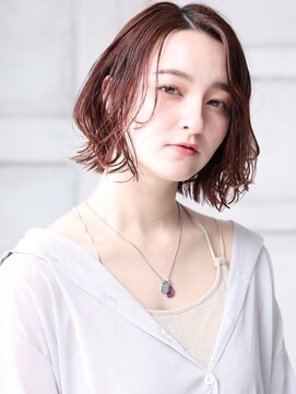 クラッチ 名古屋(CLUTCH) 大人可愛い小顔美髪ツヤ髪センター分ボブカシスレッドB3