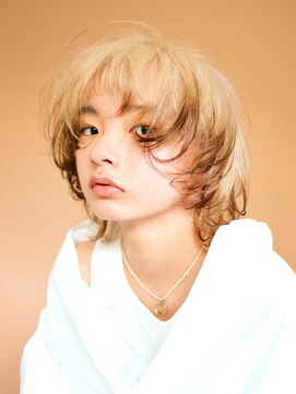 テトヘアー(teto hair) デザインカラー　ルーツカラー　ブロンド　ウルフ　前髪カタログ