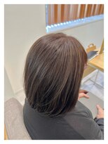 クシェル バイ リリア(kuschel by LILIA.)&nbsp;お白髪ぼかしハイライトカラー
